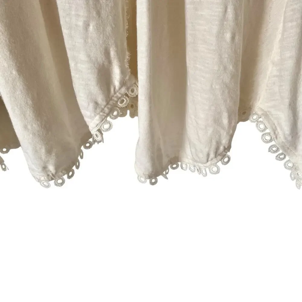 By Anthropologie V-Neck Cream Lace Women's Top size medium - Picture 6 of 10